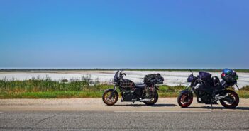 Motorradtour durch Frankreich mit Sparoptionen und Abenteuerrouten (Foto: AdobeStock-429401448 Brother's Art)